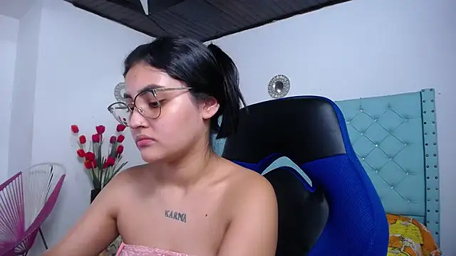 kathe-mills235 Chat XXX in diretta