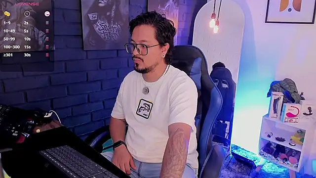 DaviidEvans_ Show Webcam