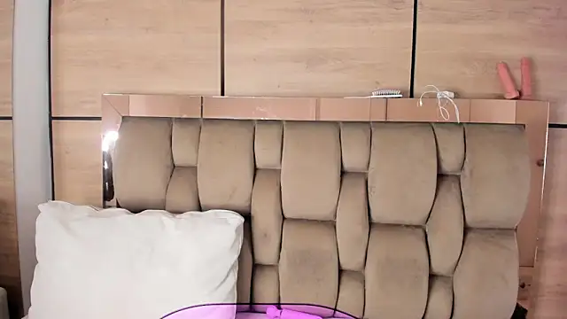 Chatroom XXX en direct de karol_lewiss