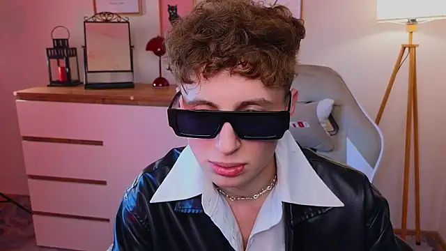 crisp1n's Live XXX Chat