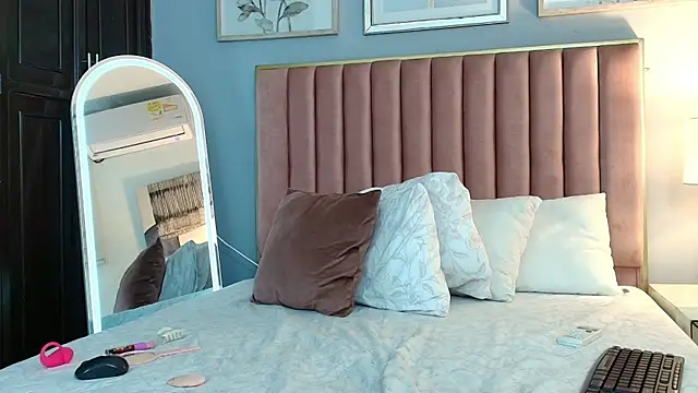 MarianaScott_ লাইভ XXX চ্যাট