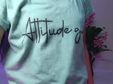 Saanvi_01 Webcam show