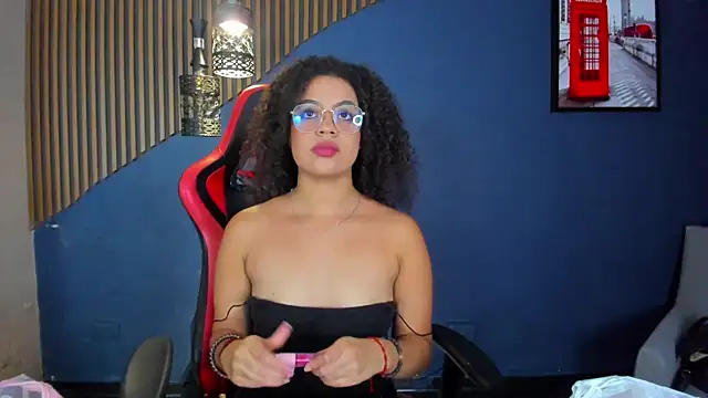 Chatroom XXX en direct de KaterinMoss