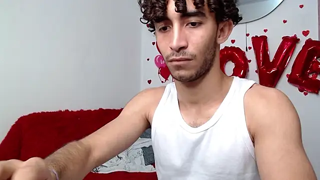 Caius_fox's Live XXX Chat