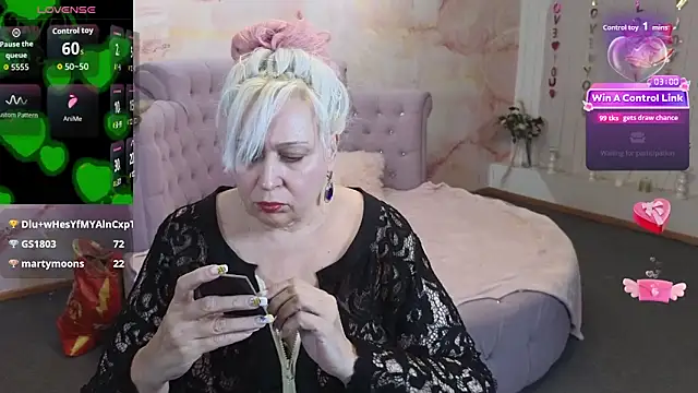 Penelope_Pinky Chat XXX in diretta