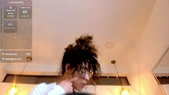 Chat XXX en directo de Hanna_Cornee_