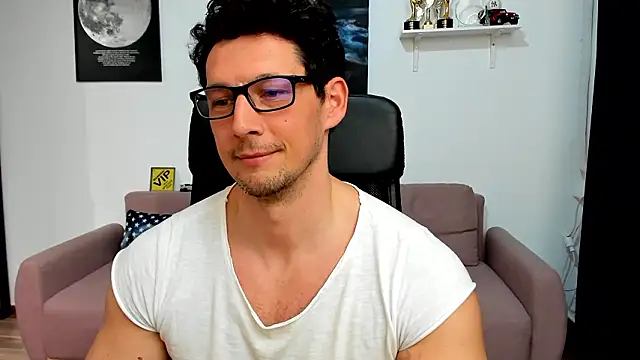 BrutusK08 Chat XXX in diretta