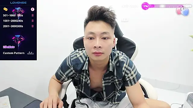 X-manh Chat XXX in diretta