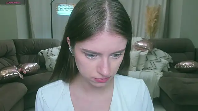 Erica_Kiss Adlı Modelin Canlı XXX Sohbeti