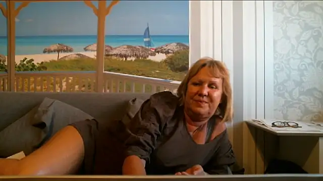 Nikole111 Webcam Show