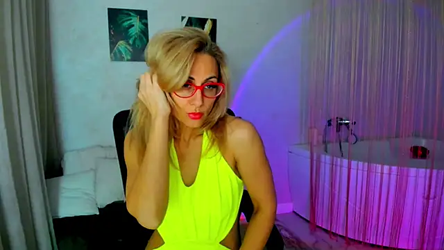 MuseOfStage: απευθείας συνομιλία ΧΧΧ