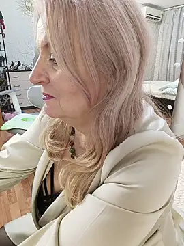 AvrilMillers' Live XXX Chat