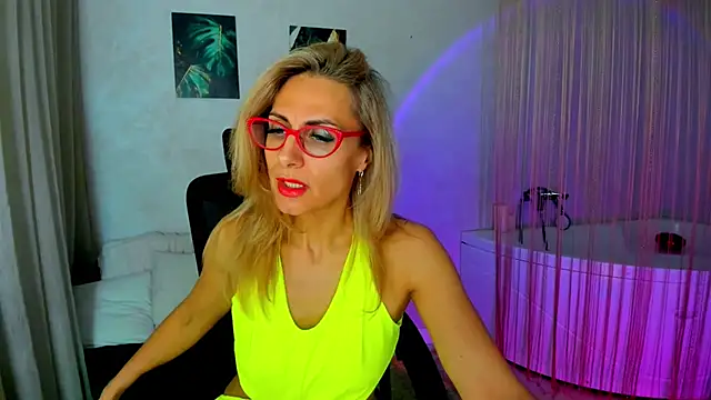 MuseOfStage's Live XXX Chat