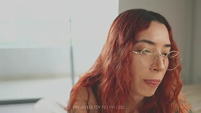 dearnina_'s Live XXX Chat