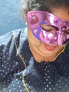 tamilthanushri Live XXX-chat