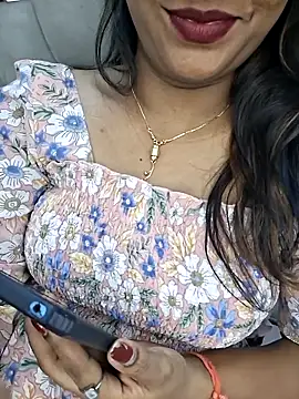 Marathi_jiya1 Adlı Modelin Canlı XXX Sohbeti