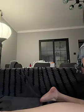 Yiyi-707 在線直播表演