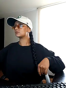 Esmeralda333 Live XXX-chat