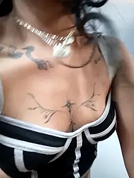 SamathaMay Pertunjukan Webcam