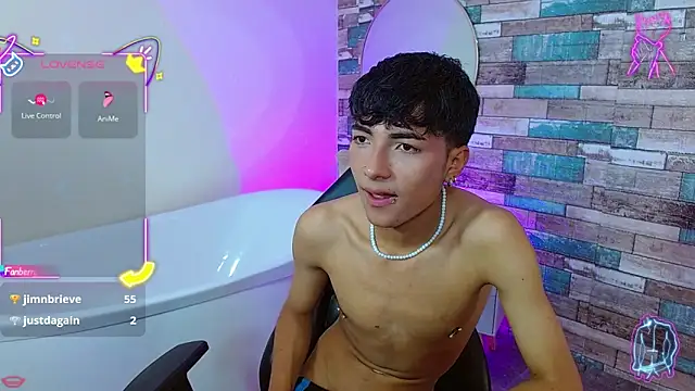 osamu_tay's Live XXX Chat