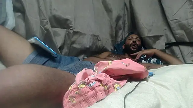 Camodick Adlı Modelin Canlı XXX Sohbeti