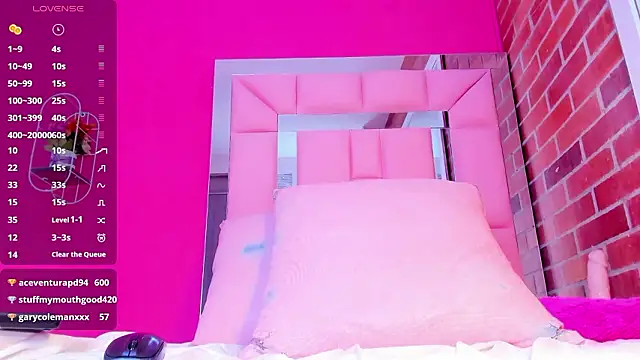 Chat +18 de Baby_doll_XOXO ao vivo