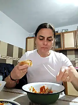 IsabelleCraft Adlı Modelin Canlı XXX Sohbeti