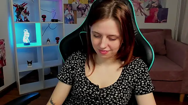 Chatroom XXX en direct de FreyaVey