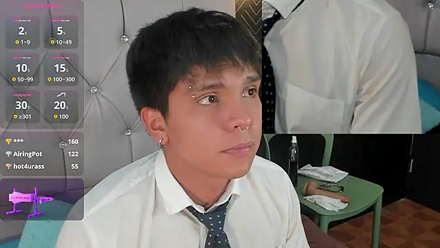 Thiago_Kozak Chat XXX live