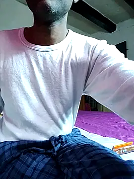 Chatroom XXX en direct de KeptupInosine