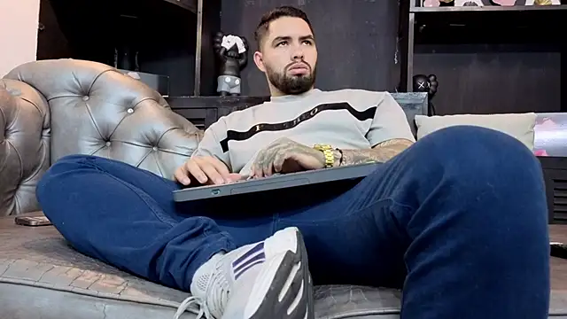 matteosantos 现场XXX聊天