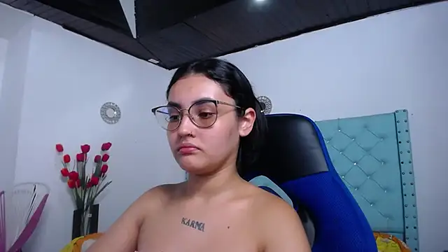 kathe-mills235 现场XXX聊天