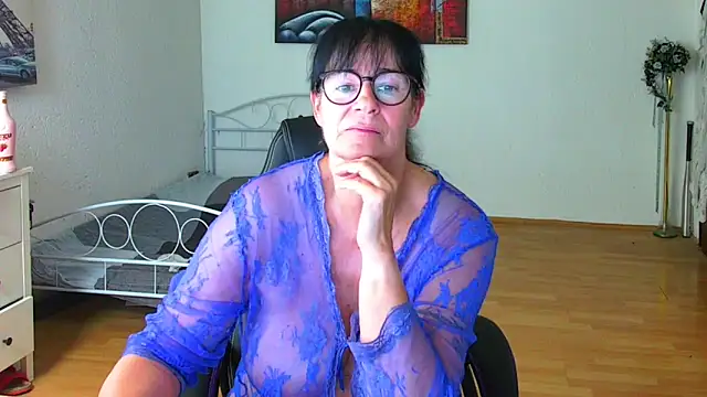 XXX chat uživo modela Sylly