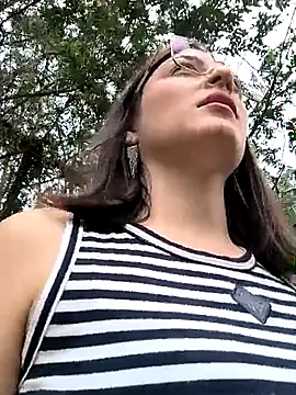 IsabelaGomez 现场XXX聊天