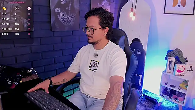 DaviidEvans_のライブXXXチャット