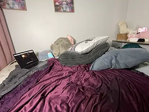 MissLola27 Live XXX-chat