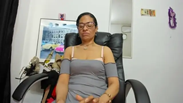 Show de Aries_Mature na webcam