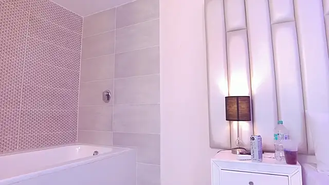 aandreaperezのライブXXXチャット