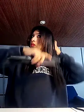 MeelFox Chat XXX in diretta