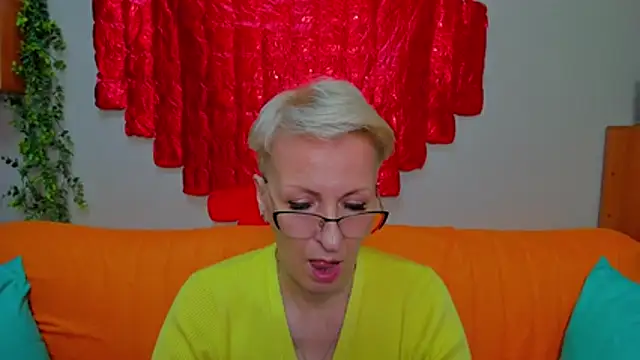 iamyourdream89n Live XXX chat