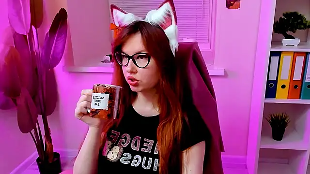 CarolGiggly's Live XXX Chat