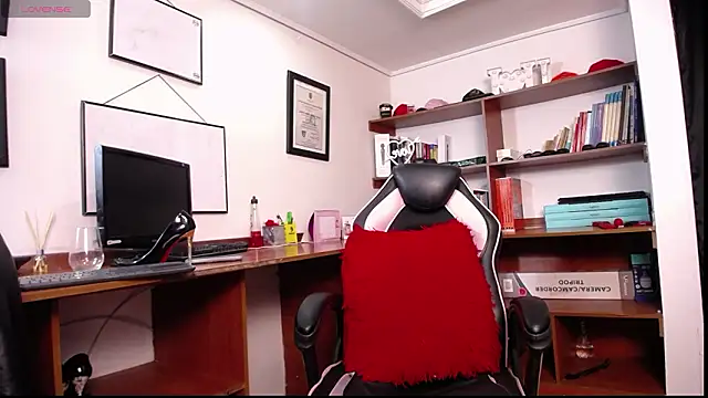 Chat +18 de LiaTaylorr ao vivo