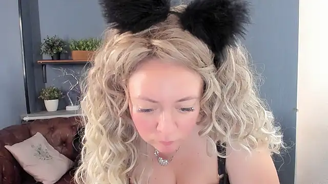 แชท XXX สดของ JessicaFoxie