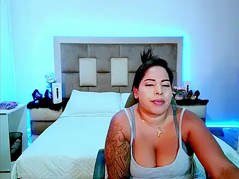 XXX chat uživo modela indiantopaz694u
