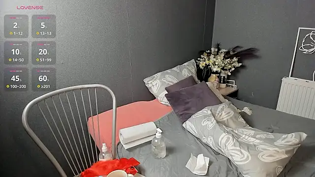 DanasWhisper's Live XXX Chat