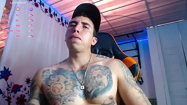 Adam_Hudsond élő XXX-chatje