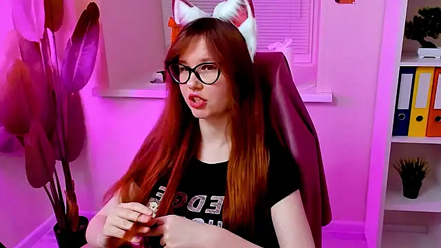 Czat XXX na żywo – CarolGiggly