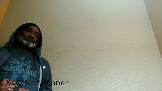 Chat XXX en directo de sinnernoir