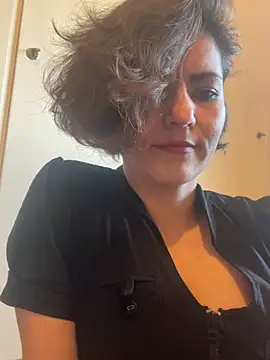 eva_luz Adlı Modelin Canlı XXX Sohbeti