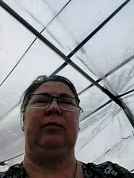 XXX chat uživo modela EmmaSquirt